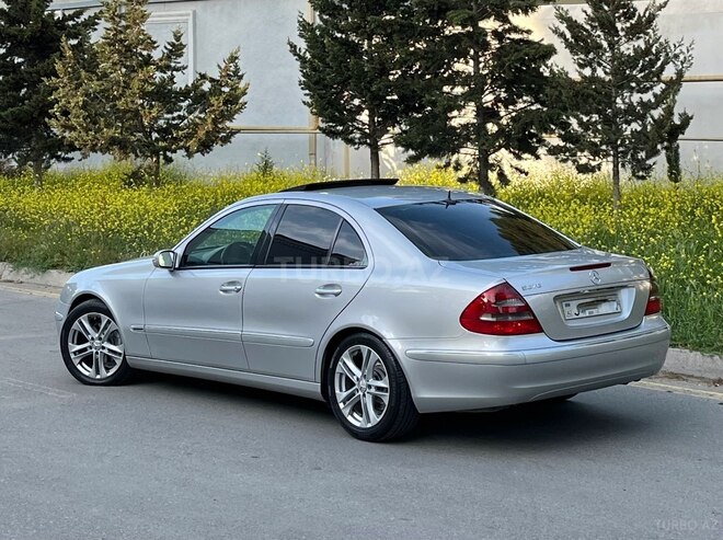 Mercedes E 270 2002, 302,000 km - 2.7 л - Bakı