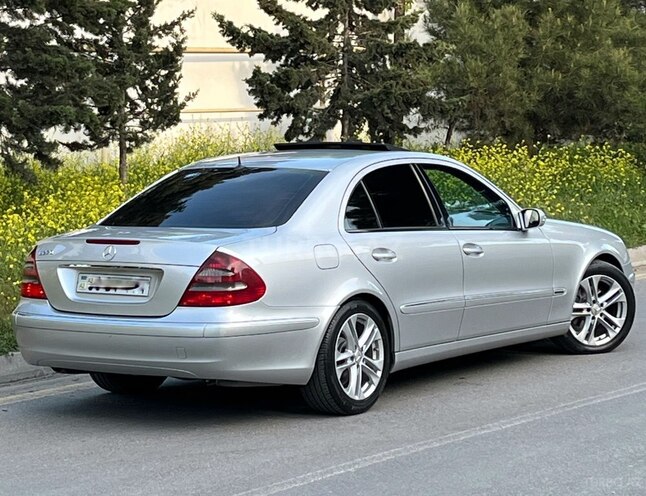 Mercedes E 270 2002, 302,000 km - 2.7 л - Bakı