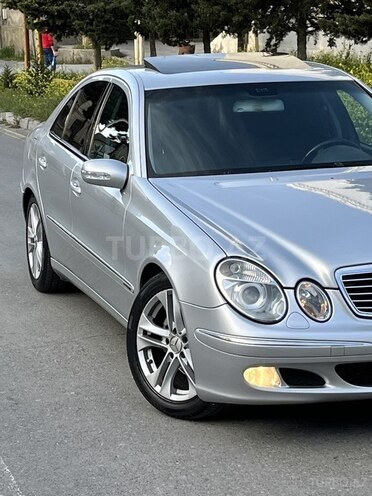 Mercedes E 270 2002, 302,000 km - 2.7 л - Bakı