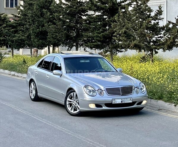 Mercedes E 270 2002, 302,000 km - 2.7 л - Bakı
