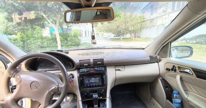 Mercedes C 320 2000, 529,364 km - 3.2 l - Sumqayıt