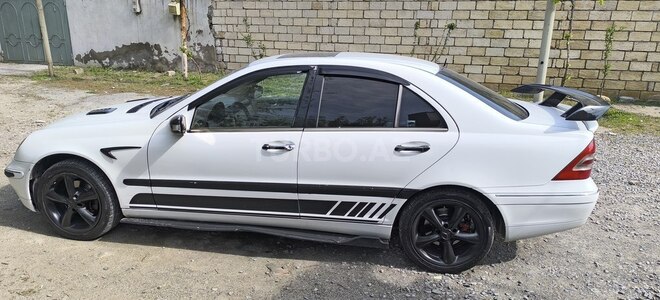 Mercedes C 320 2000, 529,364 km - 3.2 l - Sumqayıt