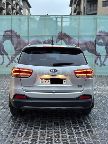 Kia Sorento-5