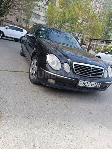 Mercedes E 270 2004, 372,000 km - 2.7 l - Sumqayıt