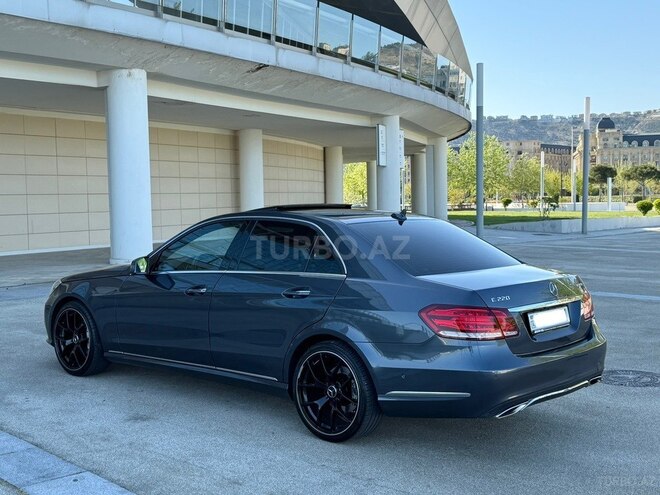 Mercedes E 220 d 2015, 178,900 km - 2.2 л - Bakı