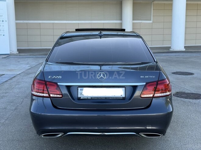 Mercedes E 220 d 2015, 178,900 km - 2.2 л - Bakı