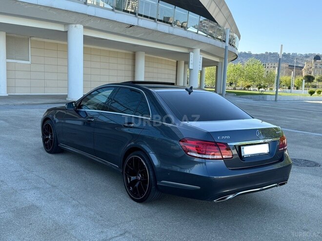 Mercedes E 220 d 2015, 178,900 km - 2.2 л - Bakı