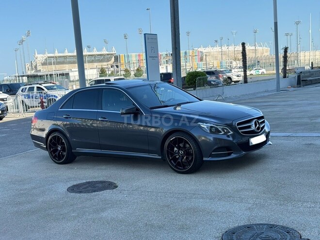 Mercedes E 220 d 2015, 178,900 km - 2.2 л - Bakı