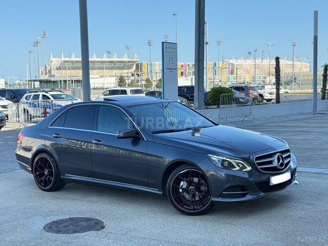 Mercedes E 220 d 2015, 178,900 km - 2.2 л - Bakı