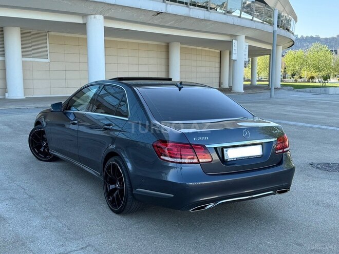 Mercedes E 220 d 2015, 178,900 km - 2.2 л - Bakı