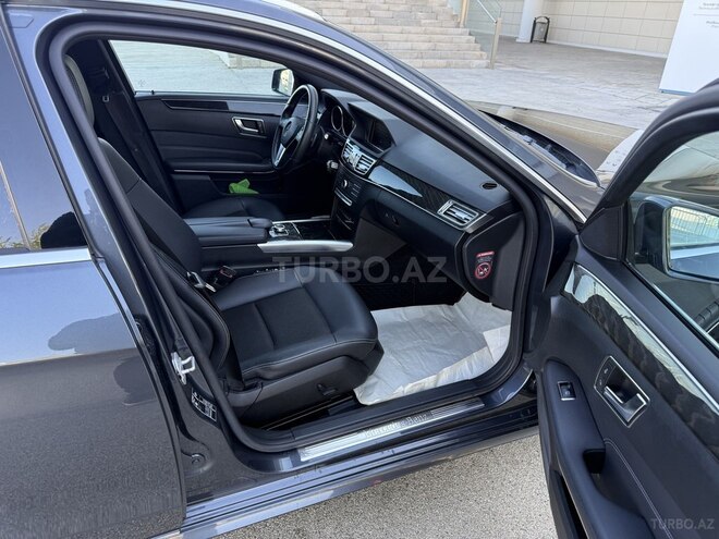 Mercedes E 220 d 2015, 178,900 km - 2.2 л - Bakı