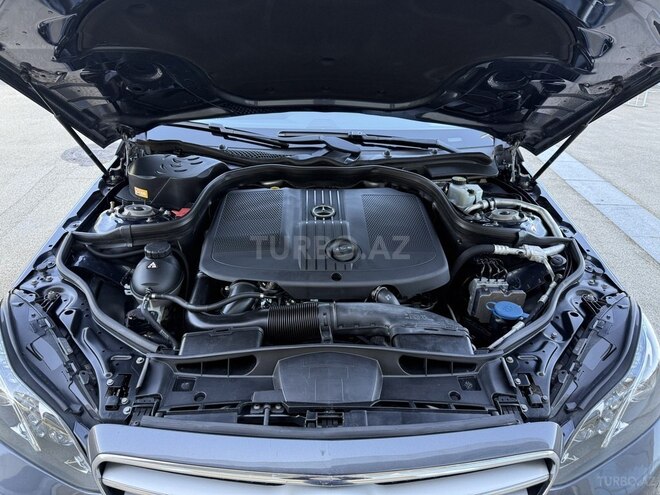 Mercedes E 220 d 2015, 178,900 km - 2.2 л - Bakı