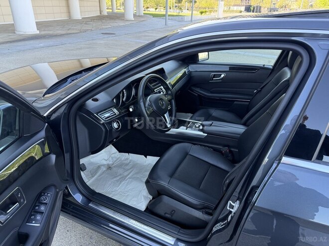 Mercedes E 220 d 2015, 178,900 km - 2.2 л - Bakı