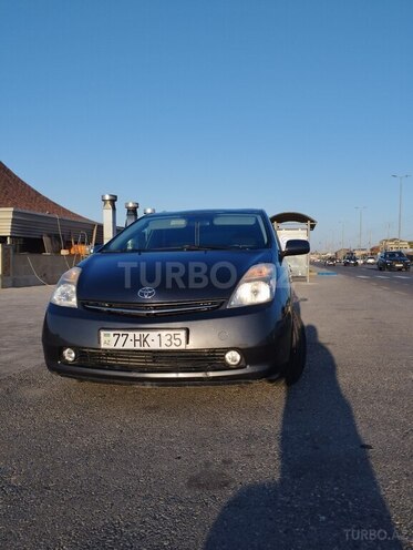 Toyota Prius-3