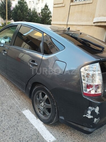 Toyota Prius-6