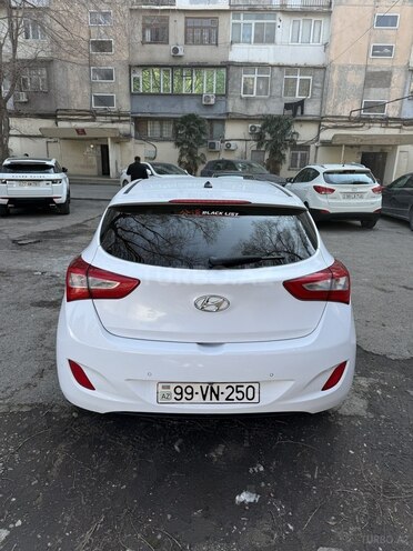 Hyundai i30 2013, 347,000 km - 1.6 л - Bakı