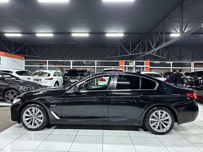 BMW 530e 2023, 25,200 km - 2.0 l - Bakı