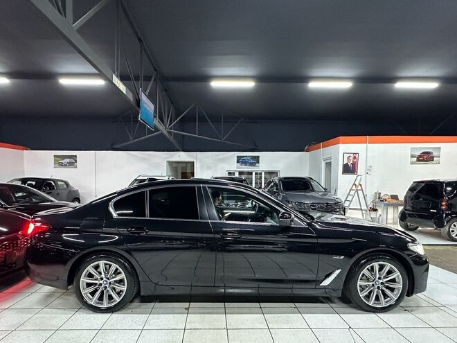 BMW 530e 2023, 25,200 km - 2.0 l - Bakı