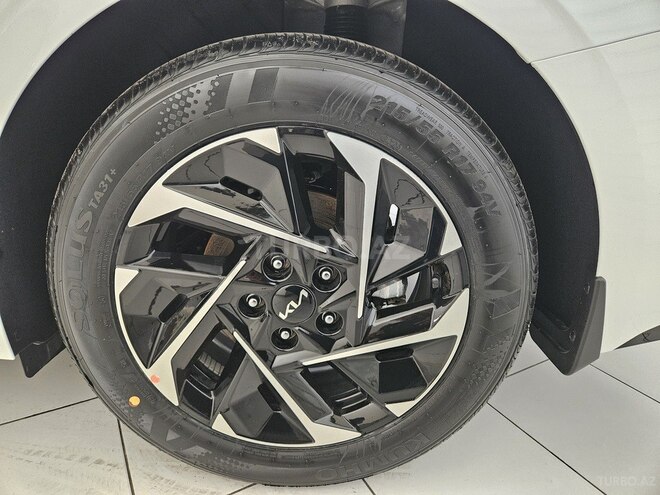 Kia K5-14