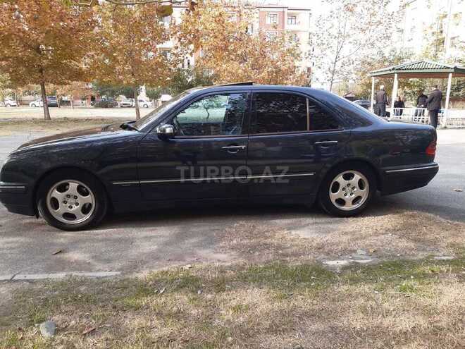 Mercedes E 270 2001, 310,024 km - 2.7 l - Bərdə