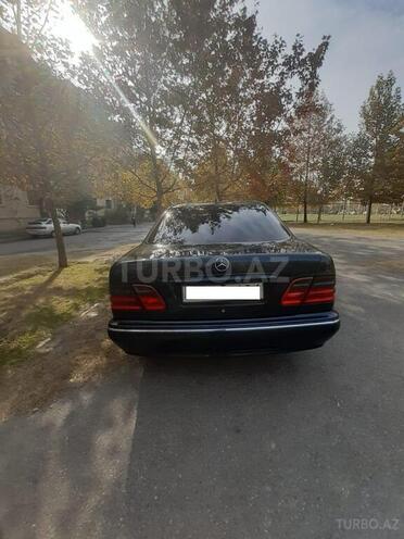 Mercedes E 270 2001, 310,024 km - 2.7 l - Bərdə
