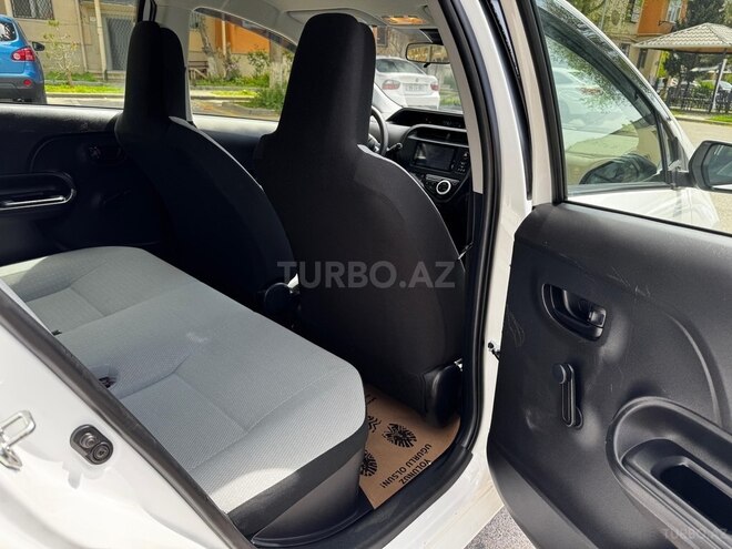 Toyota Aqua 2019, 45,300 km - 1.5 л - Bakı