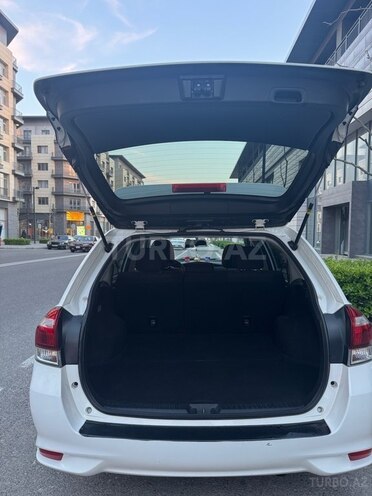 Toyota Corolla Fielder 2016, 126,000 km - 1.5 л - Bakı