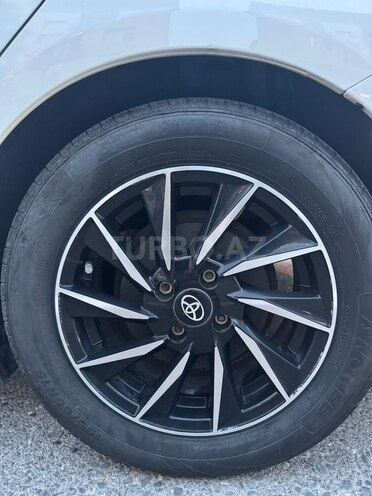 Toyota Corolla Fielder 2016, 126,000 km - 1.5 л - Bakı