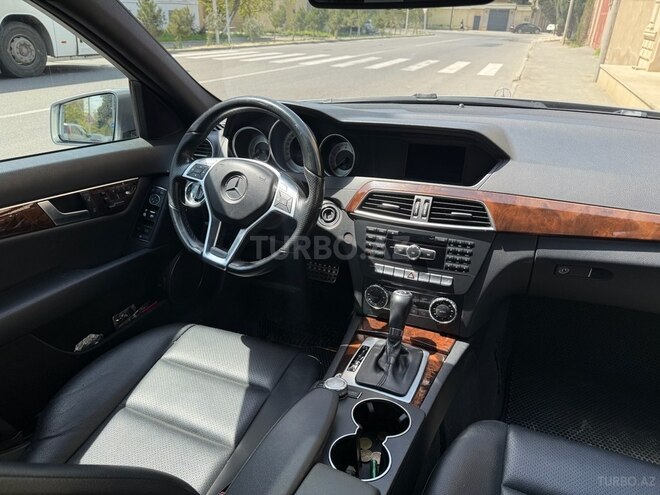 Mercedes C 250 2014, 121,000 km - 1.8 л - Bakı