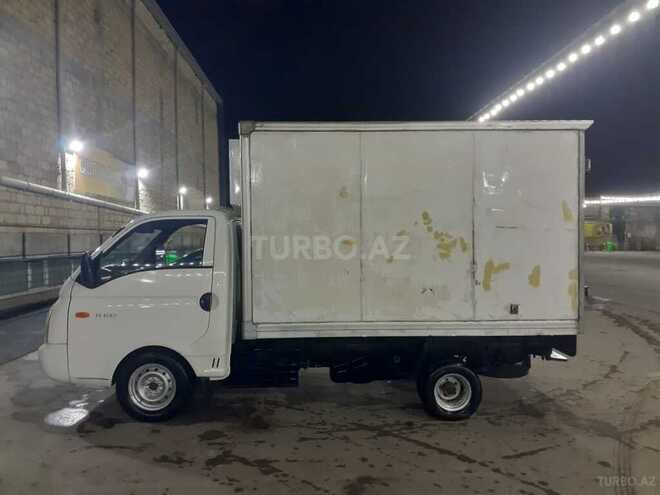 Hyundai H 100 2011, 293,000 km - 2.6 l - Bakı