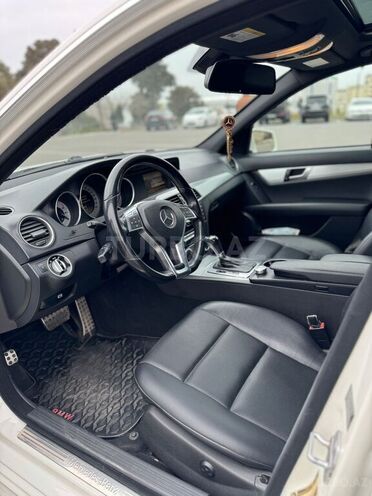Mercedes C 250-10