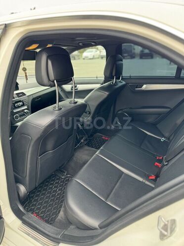 Mercedes C 250-6