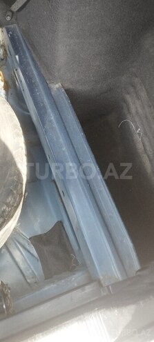 Mercedes E 240 1998, 379,000 km - 2.4 l - Bakı