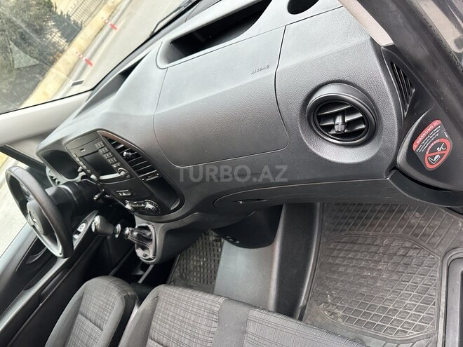 Mercedes Vito 116 2017, 320,000 km - 2.2 l - Bakı
