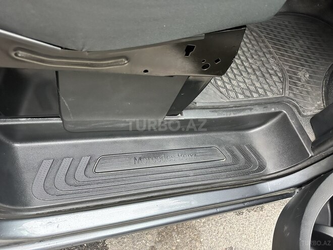 Mercedes Vito 116 2017, 320,000 km - 2.2 l - Bakı