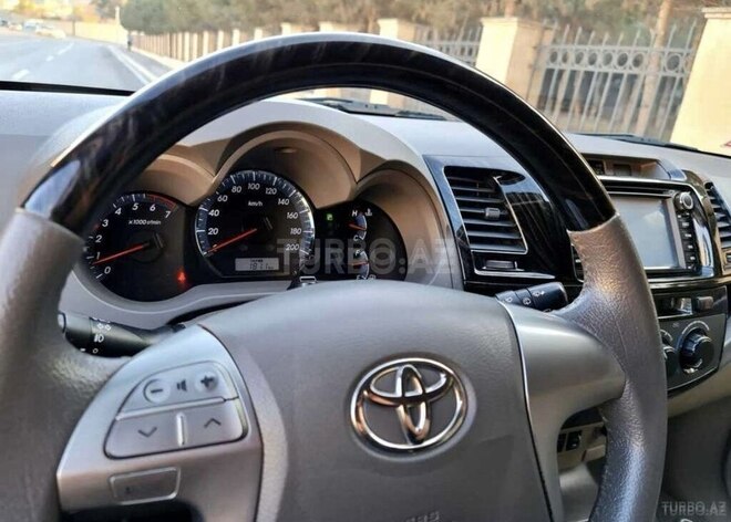 Toyota Fortuner 2011, 198,000 km - 2.7 l - Bakı