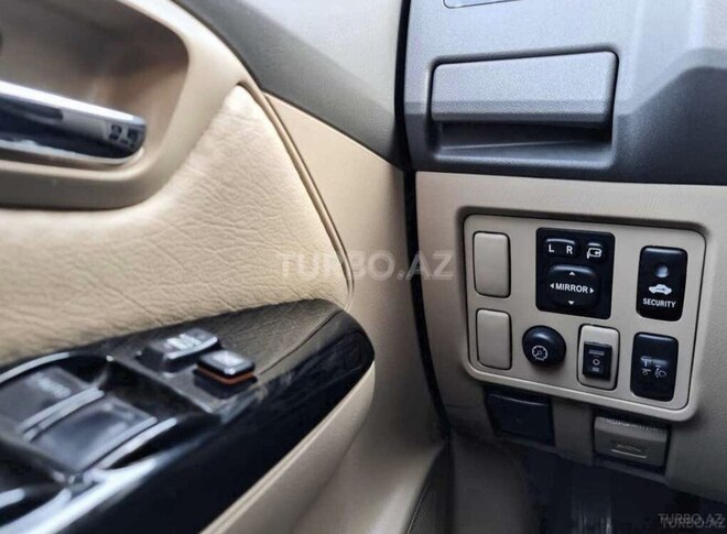 Toyota Fortuner 2011, 198,000 km - 2.7 l - Bakı