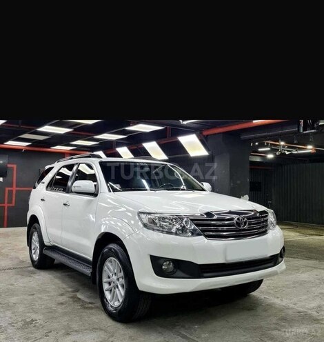Toyota Fortuner 2011, 198,000 km - 2.7 l - Bakı