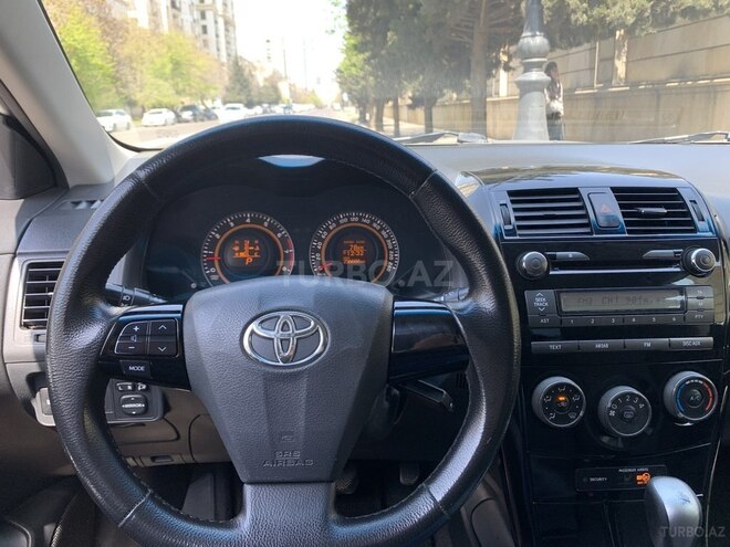 Toyota Corolla 2013, 256,700 km - 1.6 l - Bakı
