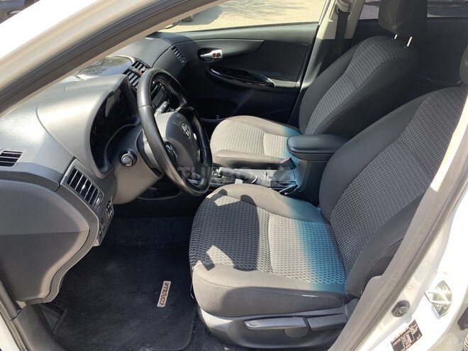 Toyota Corolla 2013, 256,700 km - 1.6 l - Bakı