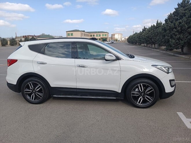 Hyundai Santa Fe-13