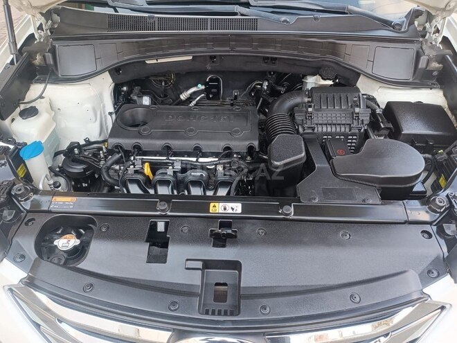 Hyundai Santa Fe-4
