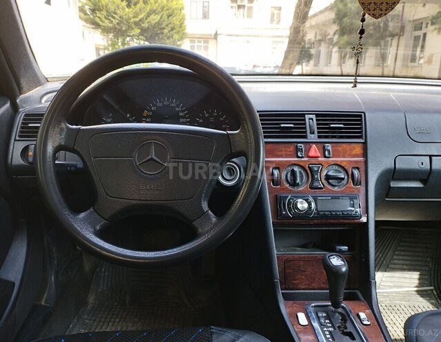 Mercedes C 180 1997, 405,000 km - 1.8 l - Bakı
