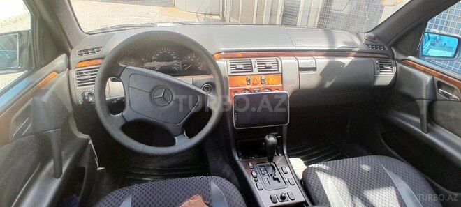 Mercedes E 240 1998, 432,000 km - 2.4 l - Bakı