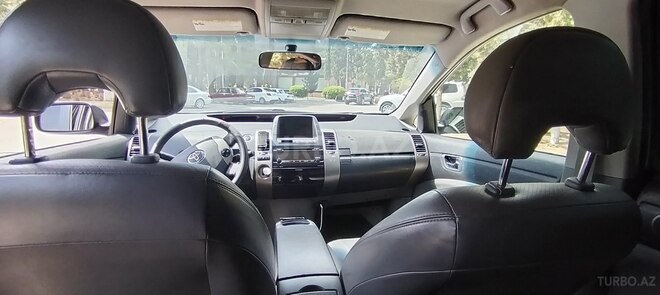 Toyota Prius-10