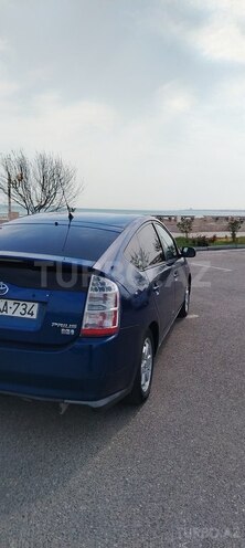 Toyota Prius-5