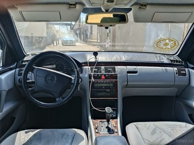 Mercedes E 290 1996, 383,347 km - 2.9 л - Bakı