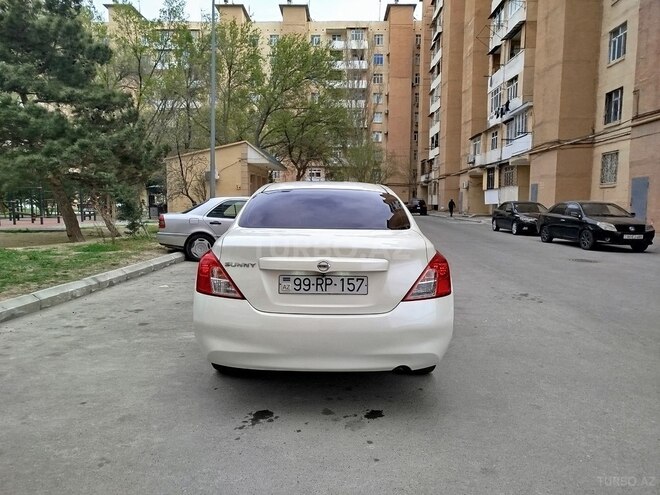 Nissan Sunny 2013, 190,000 km - 1.5 л - Bakı