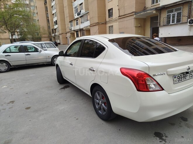 Nissan Sunny 2013, 190,000 km - 1.5 л - Bakı