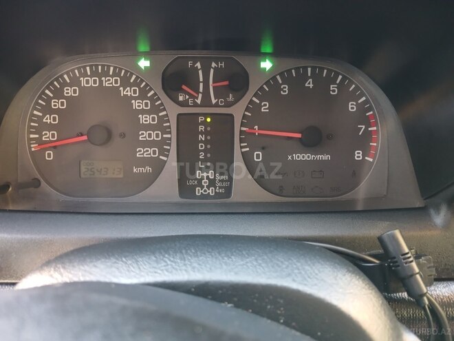 Mitsubishi Pajero io 2001, 254,313 km - 1.8 л - Bakı